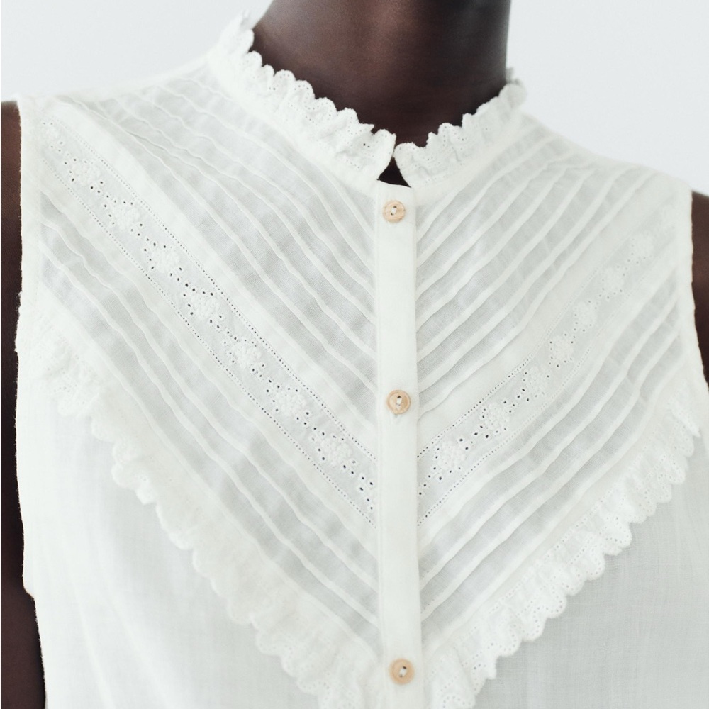 Zara White Sleeveless Blouse with Lace Trim